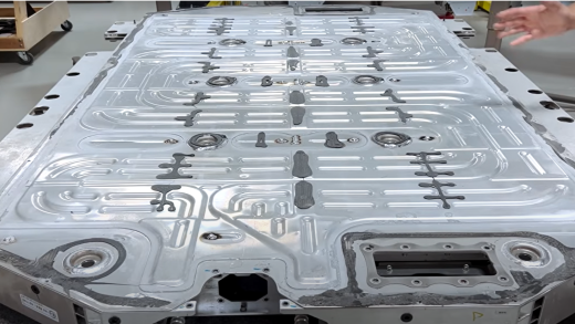 Model of Solid State Battery Pack Shows Weight and Cost Benefits Compared to Lithium-Ion