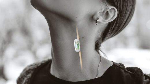 Thumbnail neck pain device